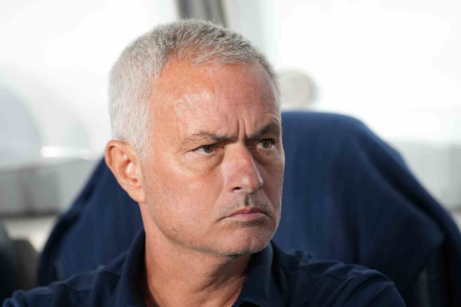 Jose Mourinho, Benfica karşısında Feyenoord 11’ini tercih etti