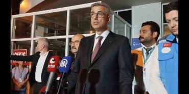 Sağlık Bakanı Memişoğlu deprem bölgesinde