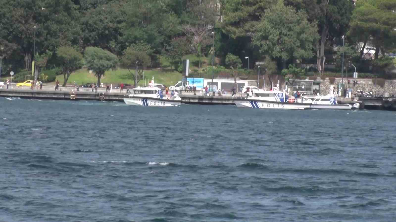 İstanbul Boğazı’nda kaybolan Rus yüzücüyü arama çalışmaları devam ediyor