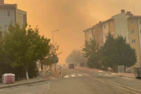 Çanakkale şehir merkezi dumanlara teslim oldu, sokaklar boşaltılıyor