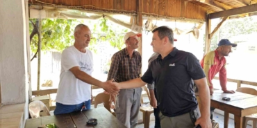 Tarihi Alan Başkanı Kaşdemir, yangında etkilenen köyleri ziyaret etti