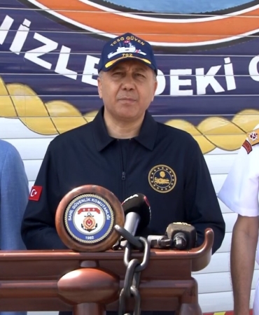 İçişleri Bakanı Yerlikaya, TEKNOFEST Mavi Vatan’ı ziyaret etti