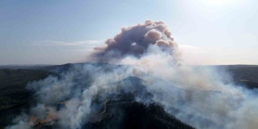 Gelibolu’da çıkan orman yangını dron ile görüntülendi