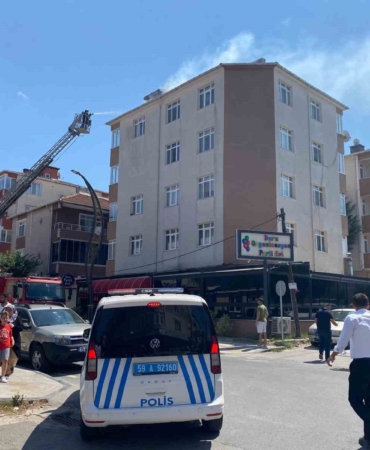 Çatı katında yapılan kaynak yangına neden oldu