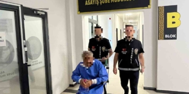 Karısını öldürmüştü, tekerlekli sandalye ile sevk edildiği adliyede tutuklandı