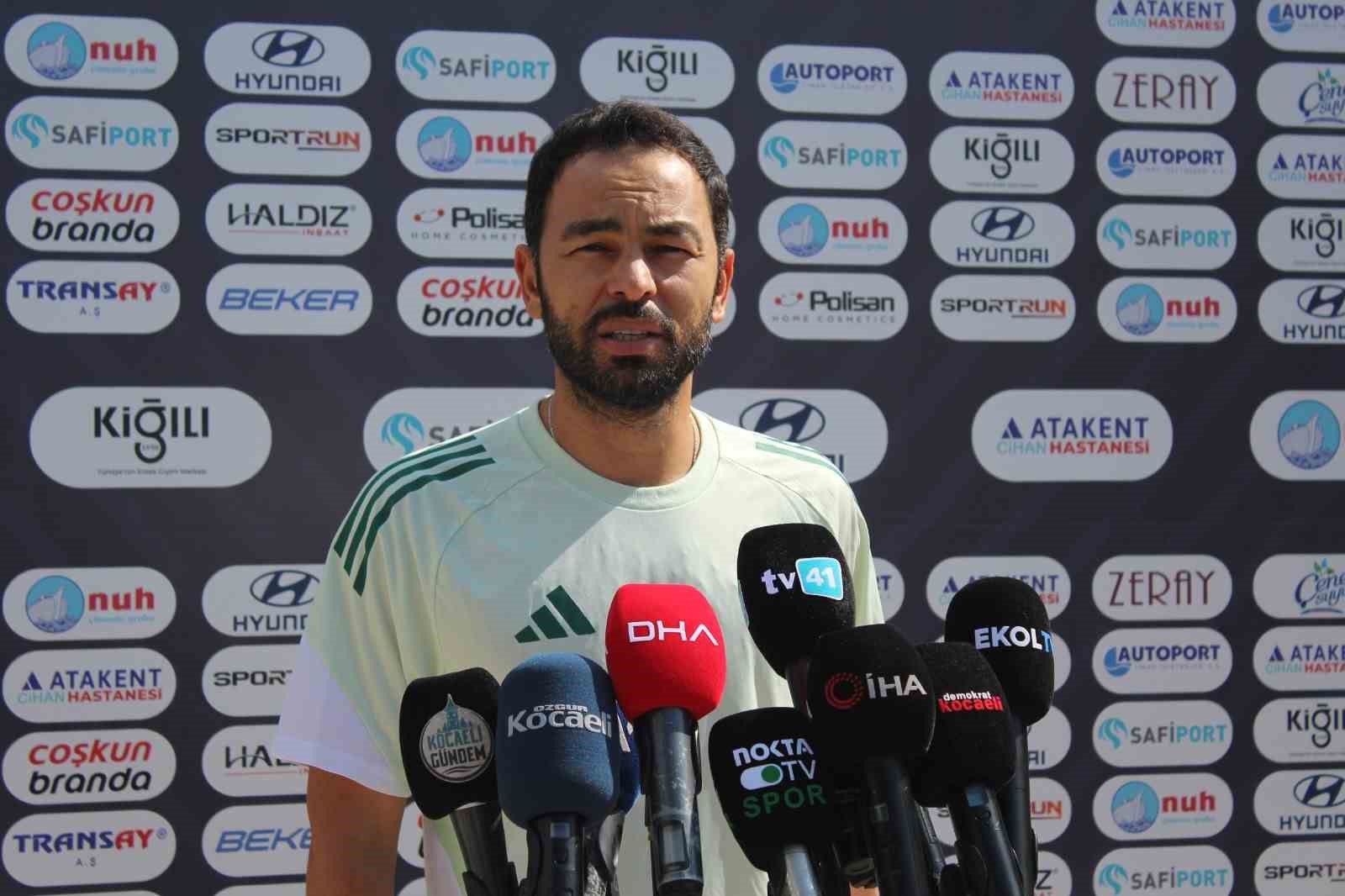 Selçuk İnan: "Sarı kart gereksizdi, hakem kolaycılığa kaçtı"