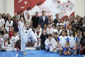 Minikler Taekwondo Şampiyonası Yenişehir’de yapıldı