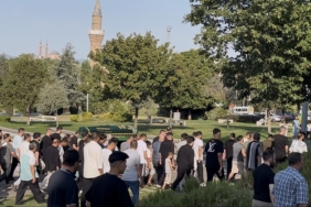 Eski kocası tarafından bıçaklanarak öldürülen kadın toprağa verildi