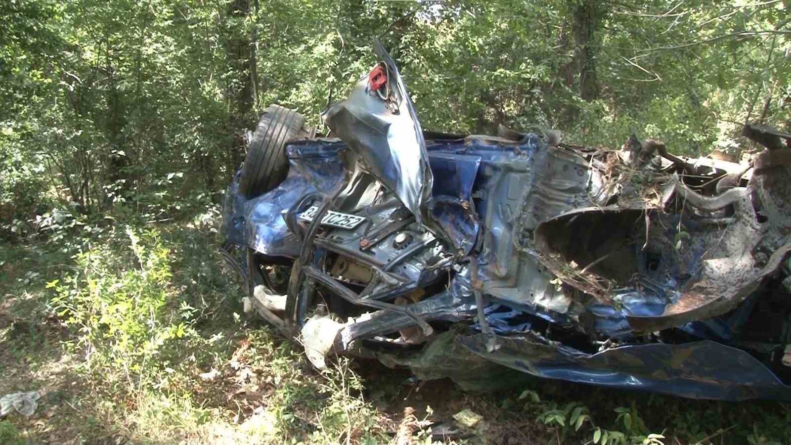 Şile’de otomobil ormanlık alana uçtu: 1 ölü