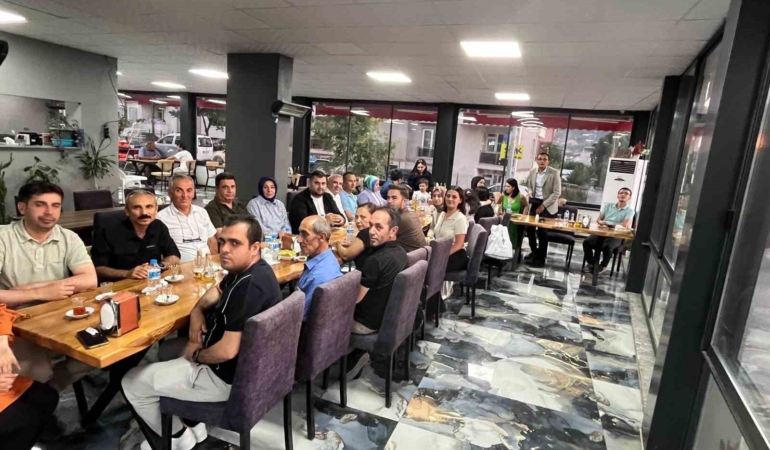 Osmaneli İcra Müdürü Karadaş’a veda yemeği