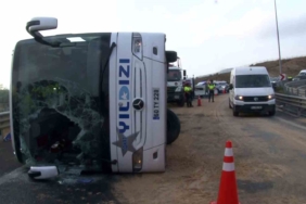 Kuzey Marmara Otoyolu’nda yolcu otobüsü devrildi: 3 ölü, 20 yaralı