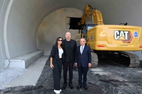 Cengiz İnşaat’ın yapımını üstlendiği Murovdağ Tüneli’nde ilk ışık göründü