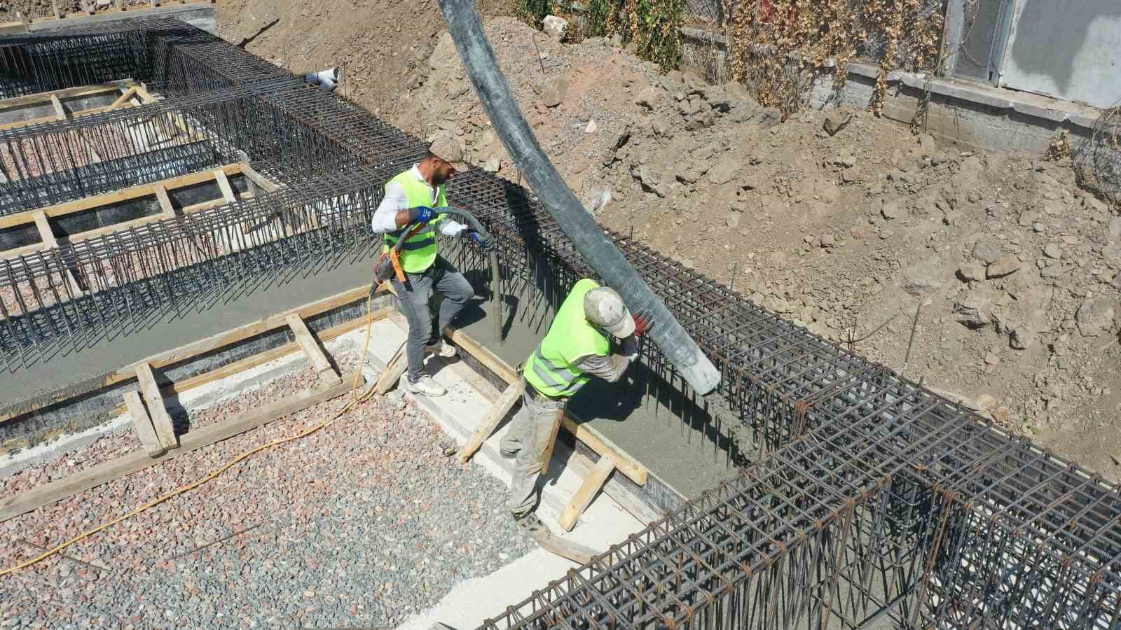 Başiskele’de Vezirçiftliği Kapalı Spor Salonu’nun temeli atıldı