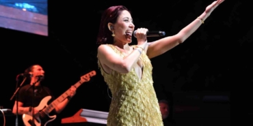 Büyükçekmece’de Melek Mosso konserine yoğun ilgi