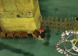 Ayasofya Camii’nde yangın çıkardıktan sonra kaçan şüpheli kamerada