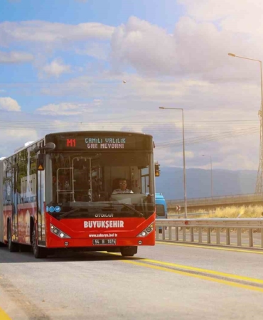 122 hat kalkıyor, yerine metrobüs geliyor: 1 saat süren yolculuklar 30 dakikaya düşecek
