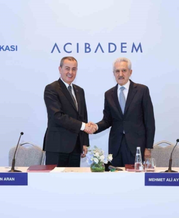 İş Bankası ve Acıbadem Sağlık Grubu, Acıbadem-Bayındır ortaklığında bir araya geliyor