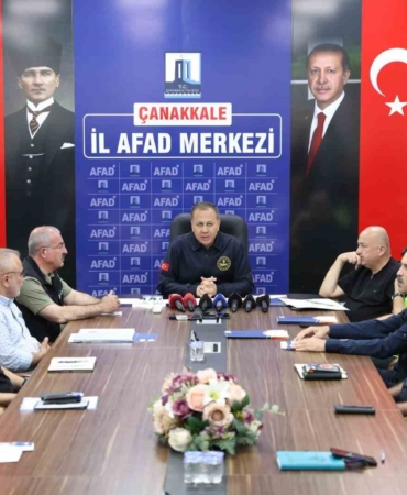 Bakan Yerlikaya: "Çanakkale’deki yangın tümüyle kontrol altına alındı"