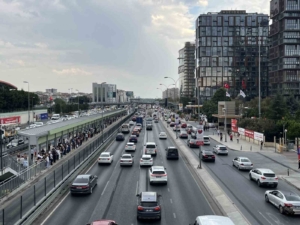 İstanbul’da trafik yoğunluğu yüzde 67’e ulaştı