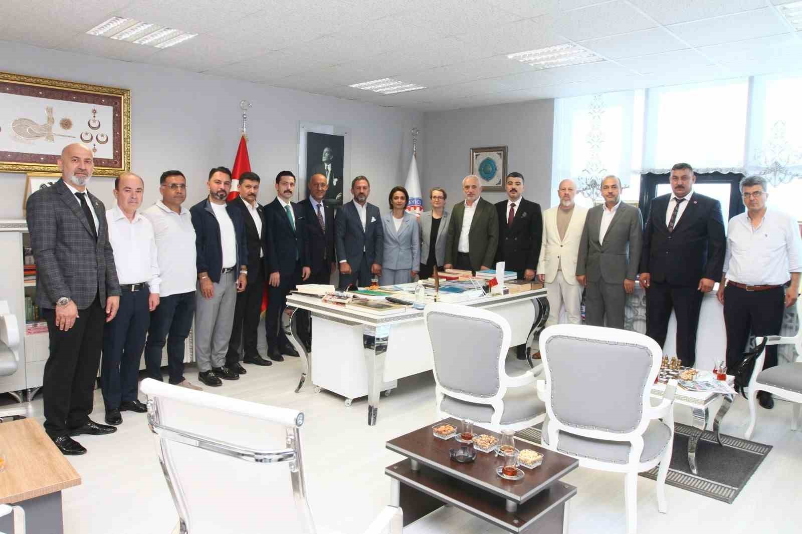 "Terörsüz Türkiye için kardeşliğimizin fitnesini bertaraf etmek zorundayız"