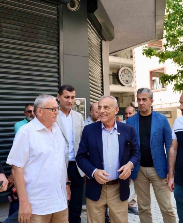 Küçükçekmece’de kentsel dönüşüm neticesinde 14 binanın yıkımına başlandı