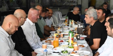 Başkan Karabatı sanayi esnafıyla kahvaltıda buluştu