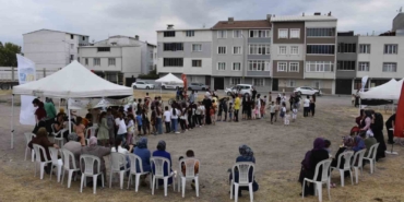 Karacabey’de sokaklar çocukların kahkahalarıyla şenleniyor
