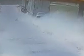 Park halindeki tıra böyle çarptı...Feci kazada sürücü hayatını kaybetti