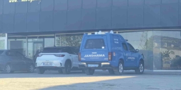 Asansör boşluğuna düşen işçi ağır yaralandı