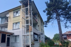 Halatı kopan asansör sonu oldu: Eski belediye başkanı son yolculuğuna uğurlandı