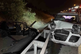 Eyüpsultan’da 2 araç çarpıştı: 1’i ağır 2 yaralı