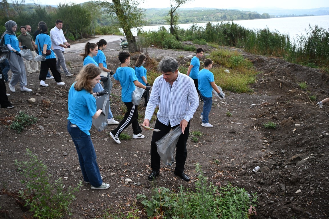 Kartepe’de gençler yaz kampında buluştu