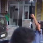 Sokak röportajı sırasında havaya ateş açan çocuk yakalandı