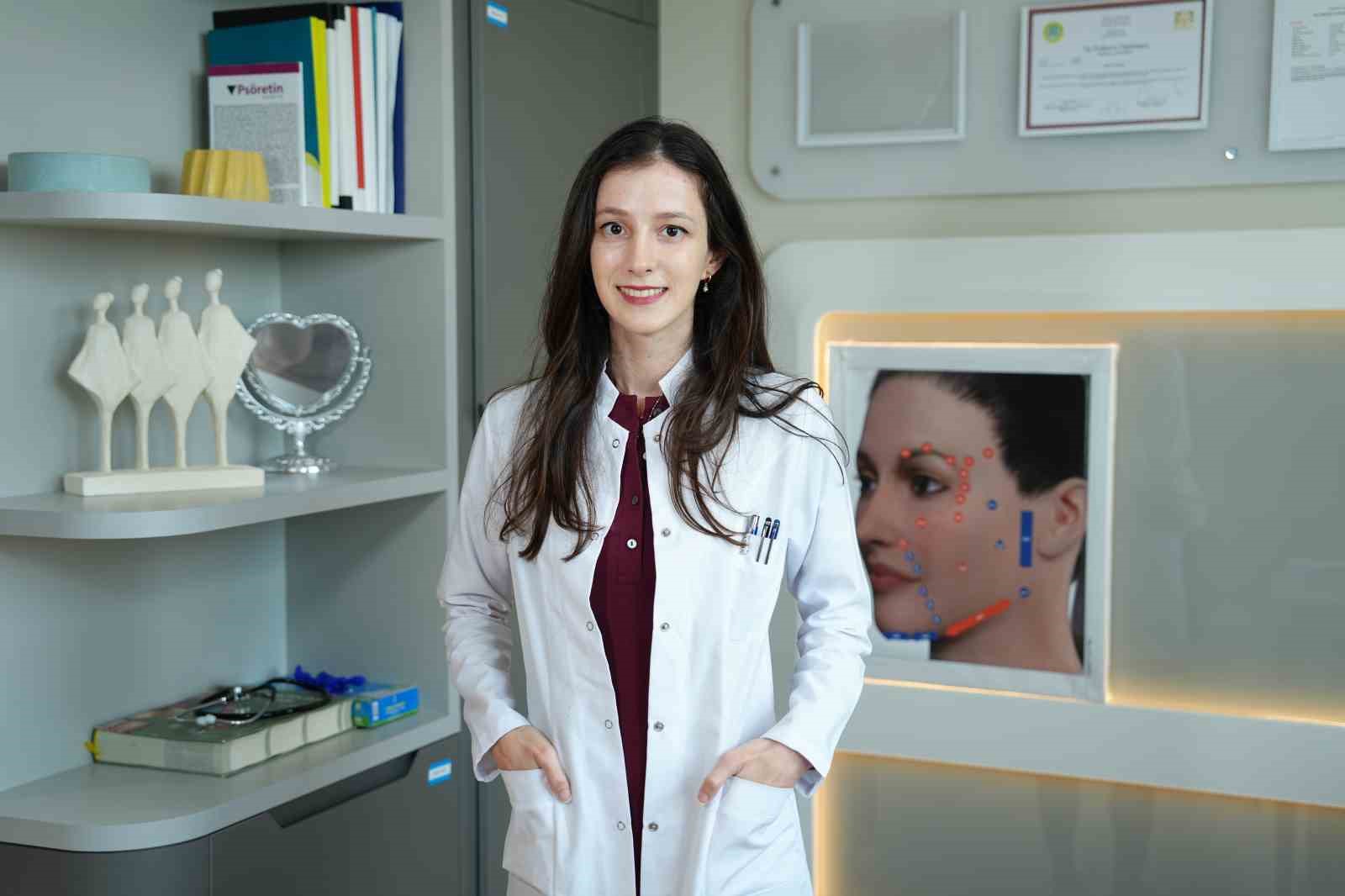 Uzmanından uyarı: Cildiniz mavi ışık tehdidi altında