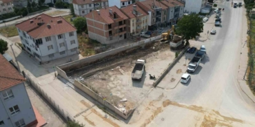 İnegöl’de atıl vaziyetteki boş alan otoparka dönüşüyor