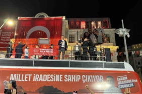 CHP Genel Başkanı Özel, Beyoğlu’ndaki mitingde konuştu
