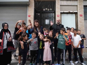 AK Parti İstanbul Milletvekili Derya Ayaydın Fatih’te vatandaşlarla buluştu