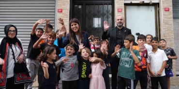 AK Parti İstanbul Milletvekili Derya Ayaydın Fatih’te vatandaşlarla buluştu