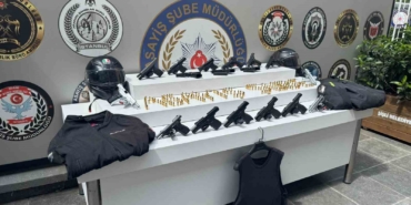 İstanbul’da 10 ilçede suç çetelerine eş zamanlı operasyon düzenlendi: 29 şüpheli yakalandı
