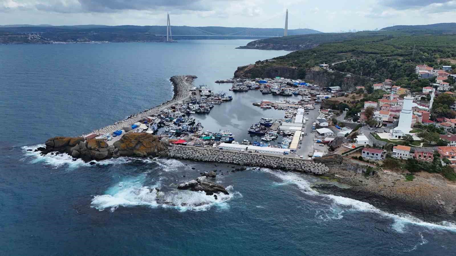Sarıyer’de av sezonu öncesinde balıkçılar hazırlıklarını yapıyor