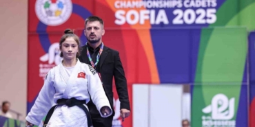 Ümraniyeli sporcu Sema Nur Yüksel Dünya Ümitler Judo Şampiyonası’nda gümüş madalyanın sahibi oldu