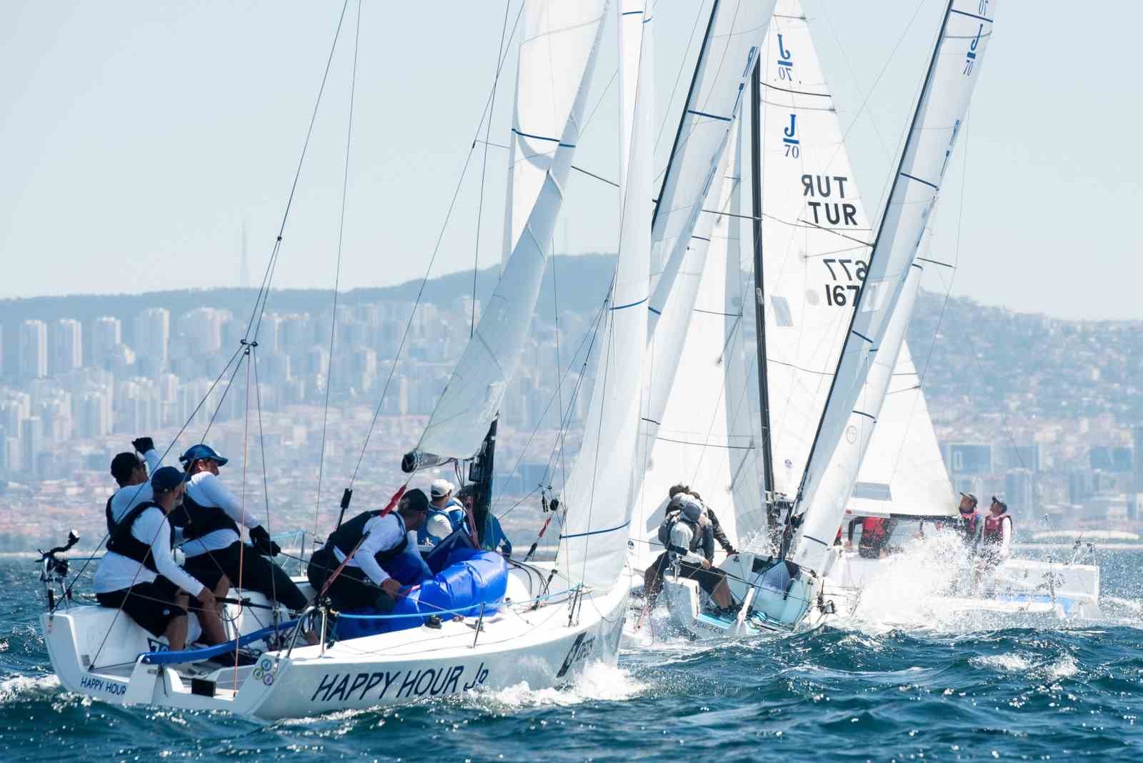 13. TAYK-Eker Olympos Regatta’da J70 fırtınası yaşandı