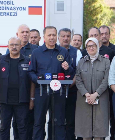 Bakan Yerlikaya: "831 bağımsız bölümün yıkık yada hasarlı olarak tespit edildi"