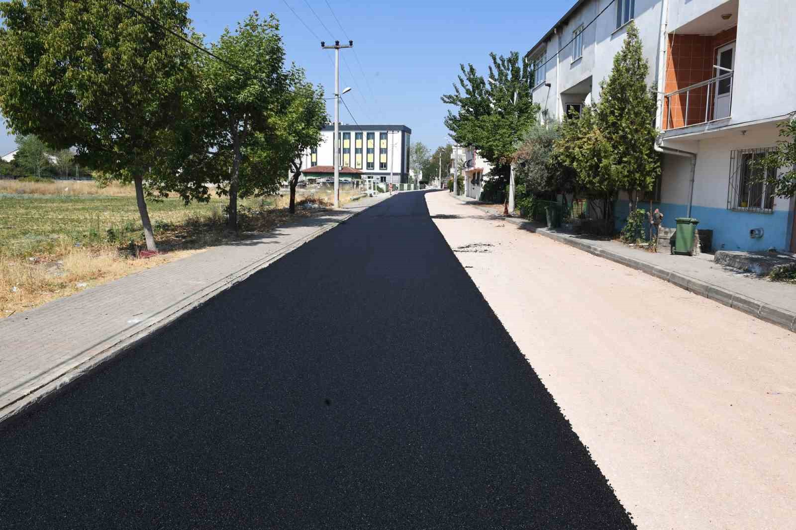 Osmangazi’de bir yol daha yenilendi