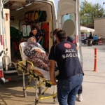 Otomobil kamyona çarptı: 4 yaralı