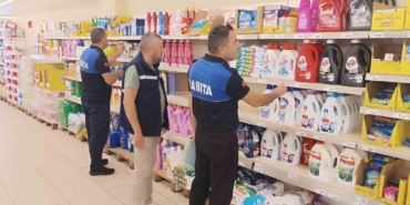 Dilovası’nda 120 iş yeri denetlendi: 3’ü mühürlendi, 450 ürün imha edildi