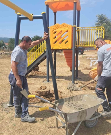 Bilecik’te çocuklar için 14 köye yeni oyun parkı