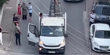 Tele takılarak mahsur kalan güvercini böyle kurtardılar