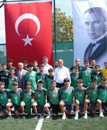Kurbağalıdere Yaşam Vadisi ve Yenisahra Stadı açıldı