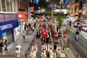 Kartal’da Uluslararası Halk Oyunları Festivali başladı